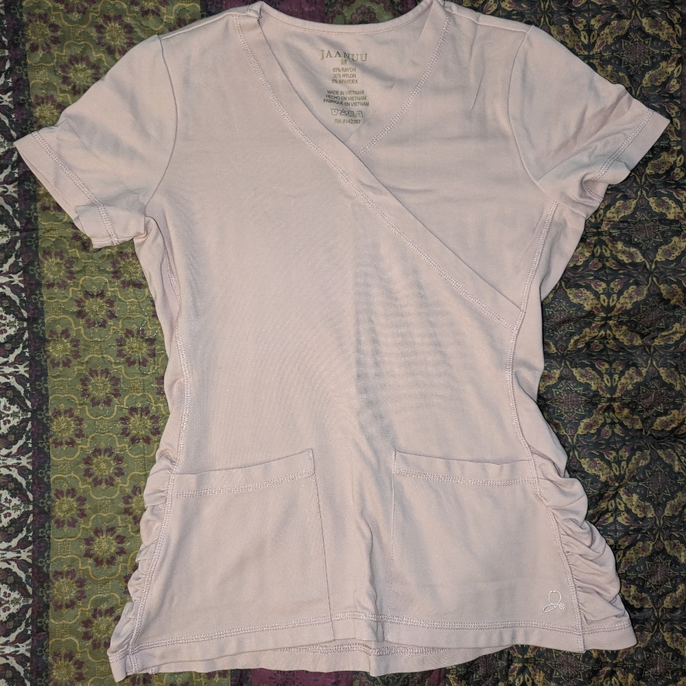 Jaanuu scrubs set